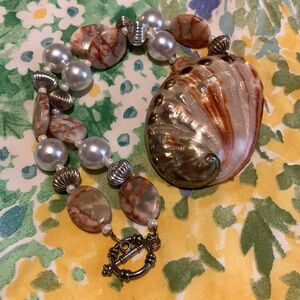 Pearly Shell Statement Necklace